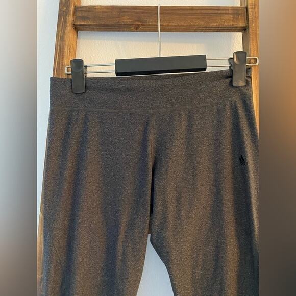 Adidas Climalite Lightweight Active Workout Capri Leggings Charcoal Size M - Picture 9 of 10